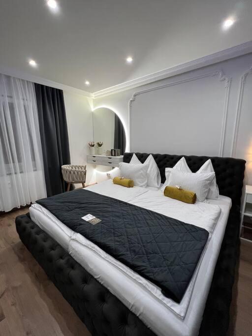Traum Wohnung Mit Kingsize-Bett Graz Exterior photo